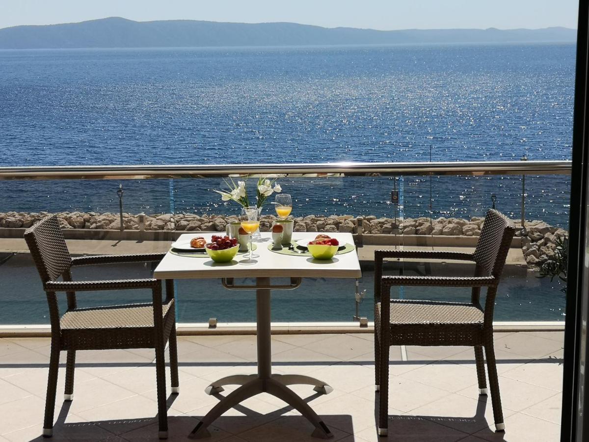 Apartmani California II Podgora Esterno foto