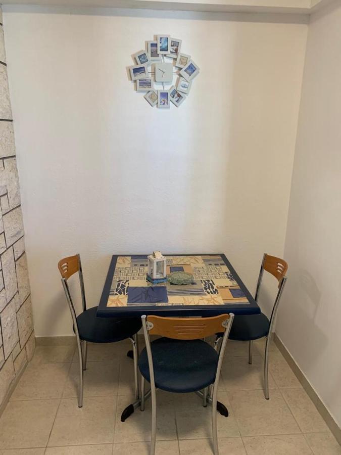 Apartmani California II Podgora Esterno foto
